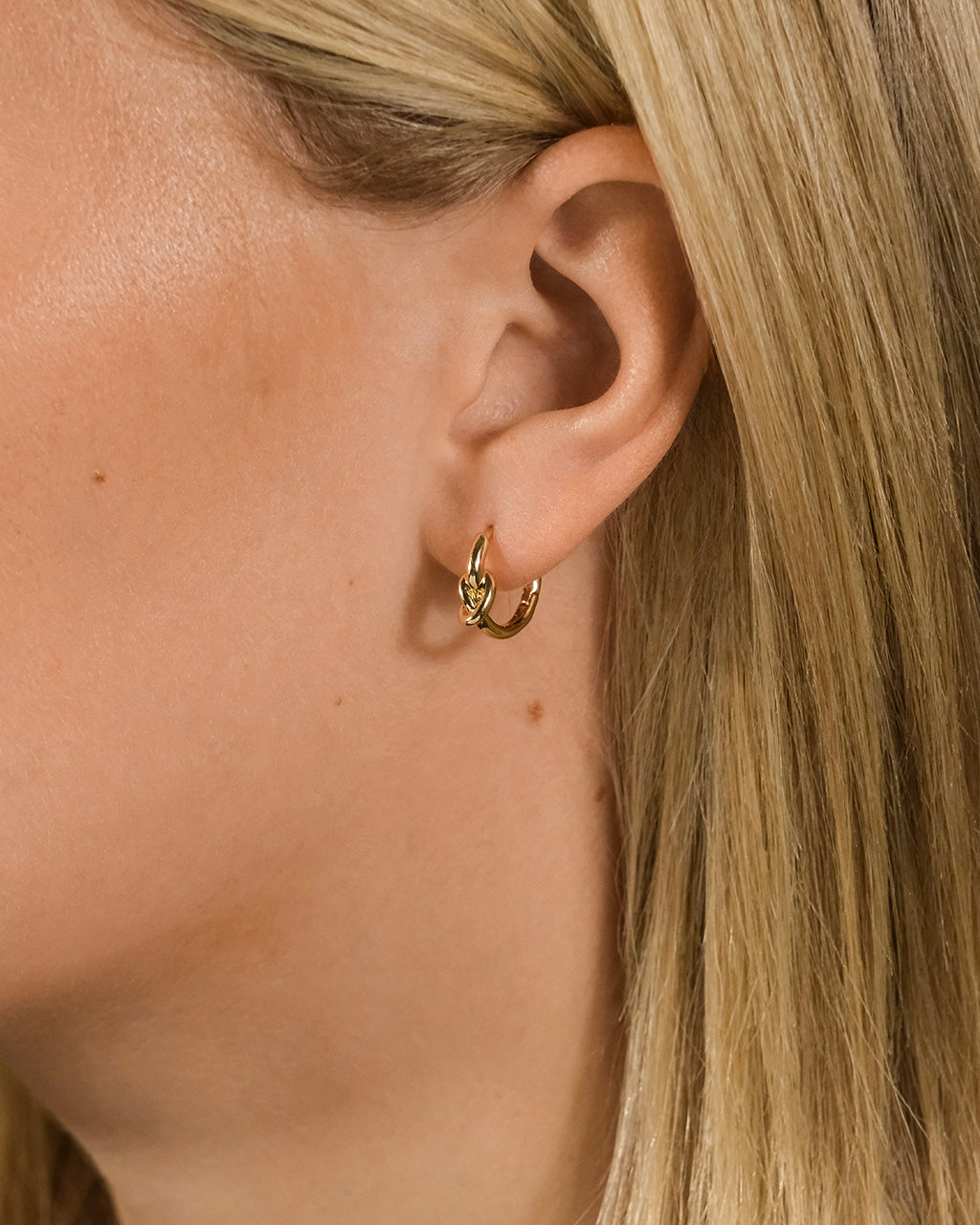 Minnie Love Knot Micro Hoops