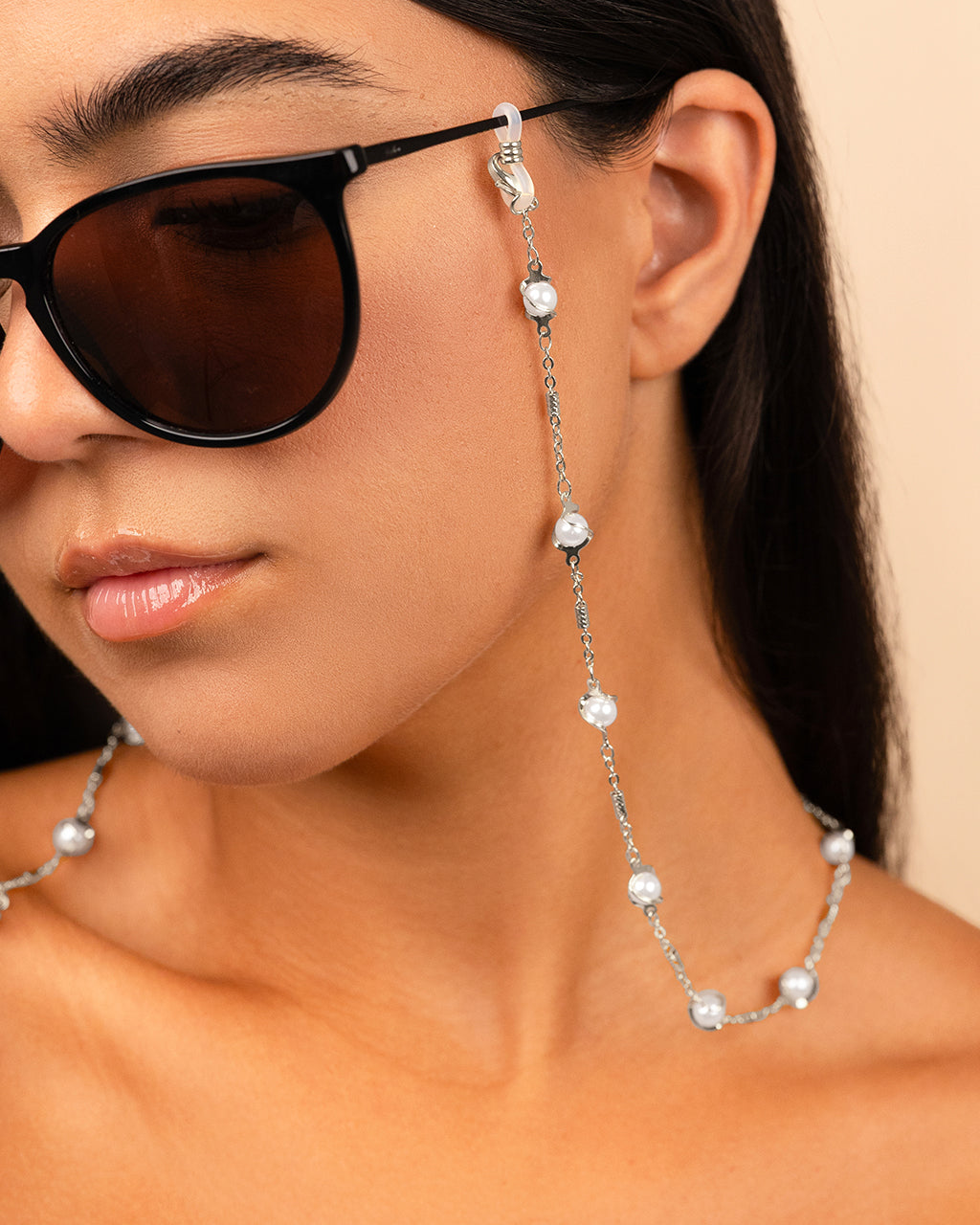 Stationed Pearl Twist Sunglass Chain
