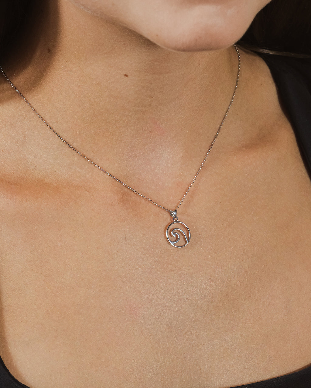 Sterling Silver Circle Wave Necklace