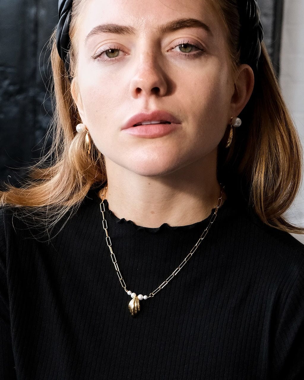 Chérie Pearl Shell Pendant Necklace Necklace Sterling Forever 