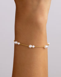 Tallulah Pearl Station Bracelet