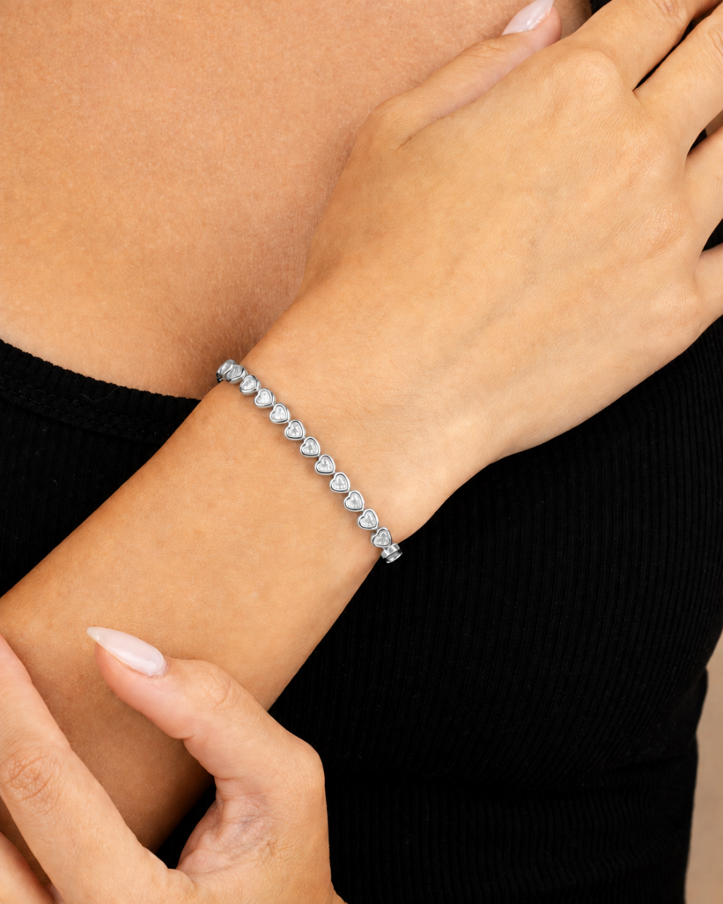 Helene Heart Cut Tennis Bracelet