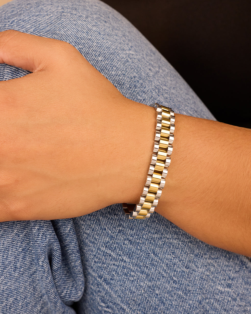 Thin Watch Chain Bracelet | Sleek Gold & Silver Styles  display picture 2