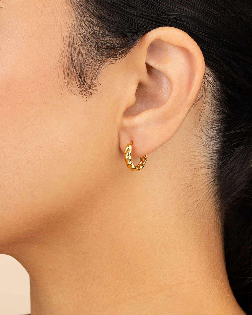 Aurelia Polished Hollow Twisted Hoop