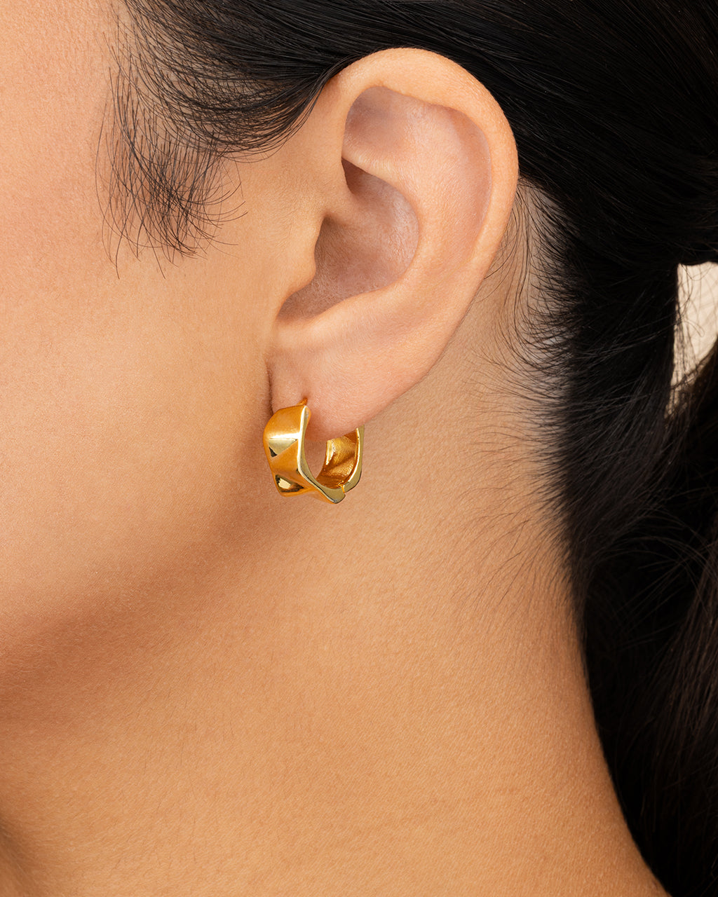 Ginevra Bolt Luxe Hoop Earrings