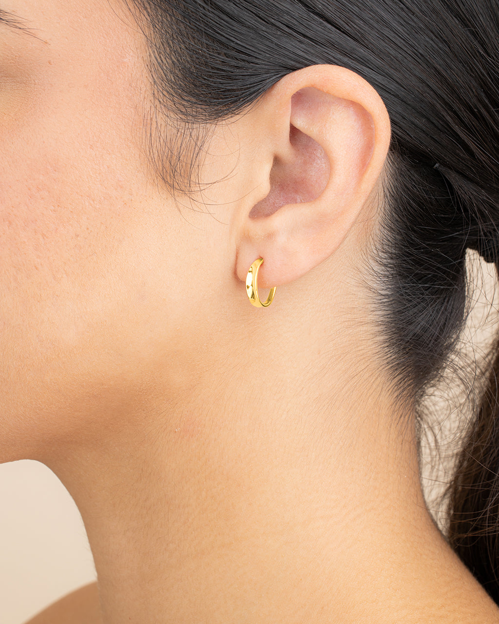 Sterling Silver Graduated Huggie Hoop Earrings