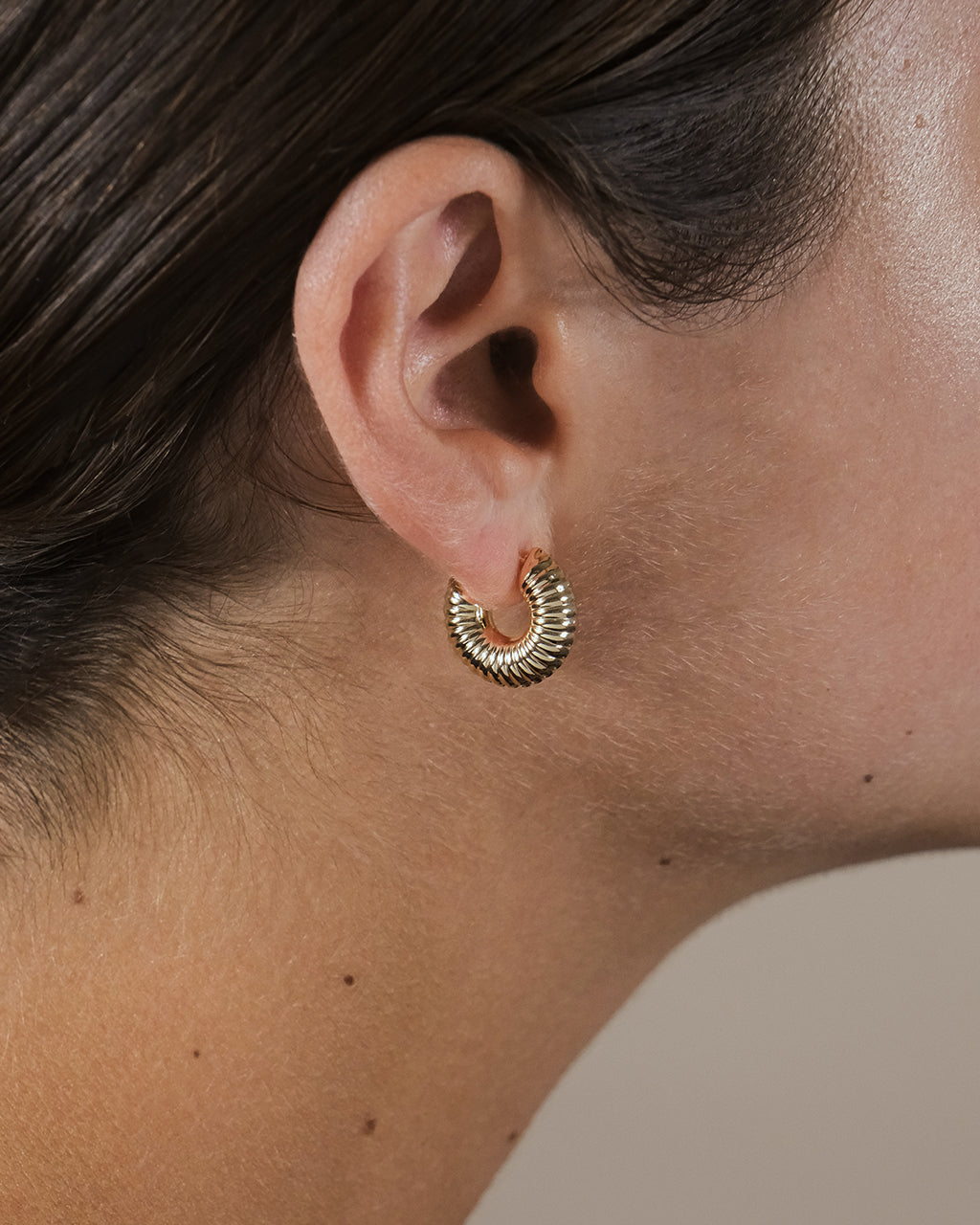 Eliza Ribbed Hoop Earrings