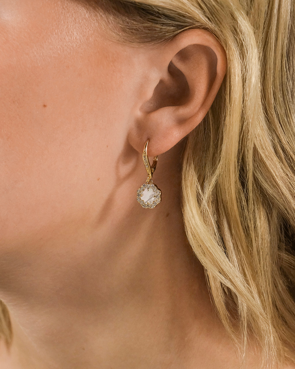 Bezel Frame Rose Petal Short Drop Earrings