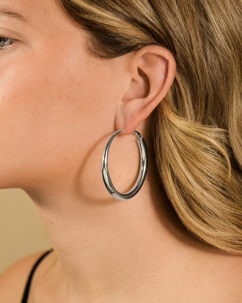 Zoe Polished Hoop Earrings