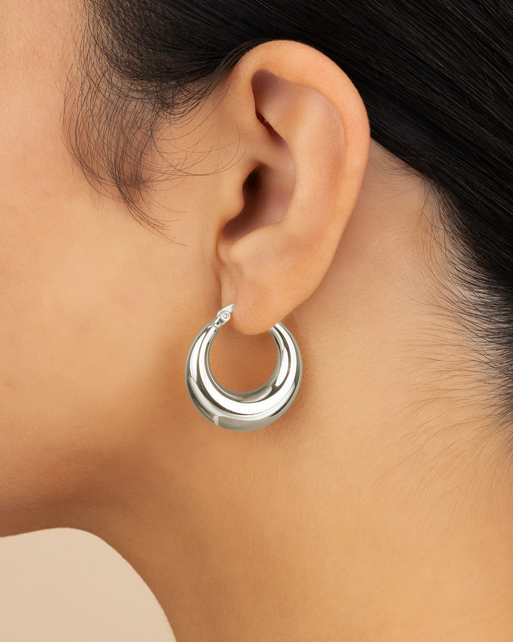 Graduated Tube Hoop Earrings