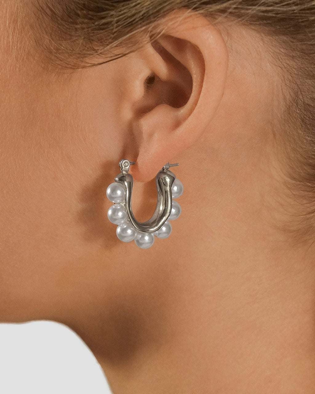 River Chunky Pearl Hoop Earrings