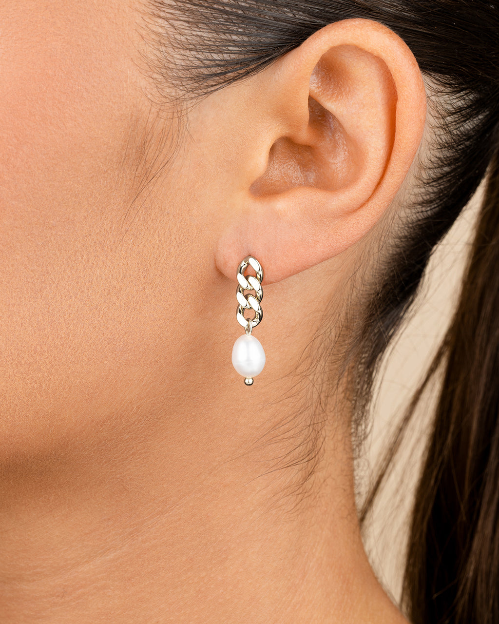 Hana Chain Drop Pearl Earrings