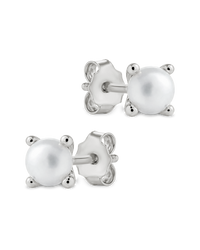 Judy Pearl Studs