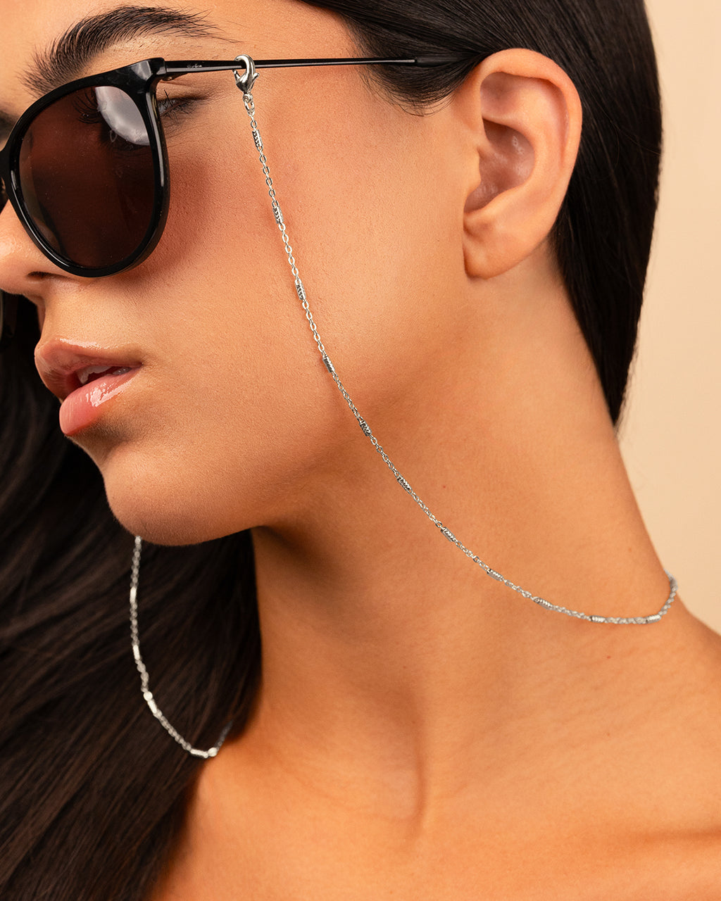 Delicate Textured Station Sunglass Chain