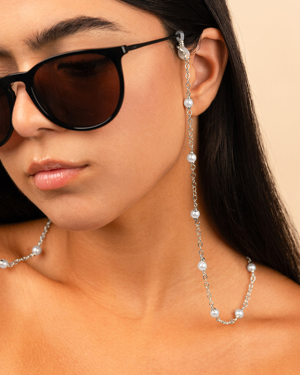 Stationed Pearl Sunglass Chain