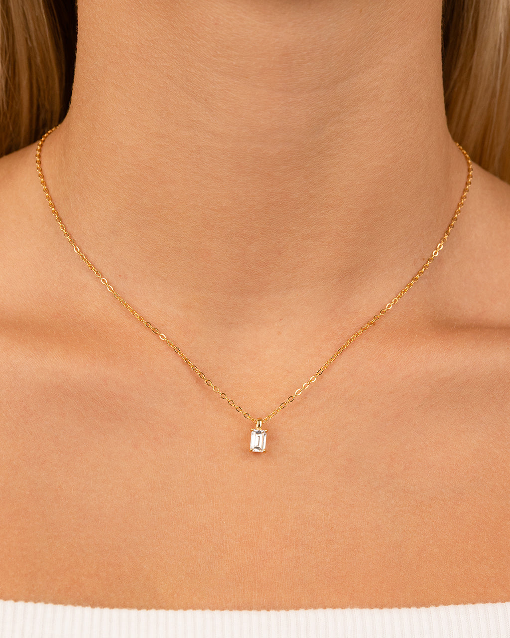 Sterling Silver Emerald Prong Set Pendant