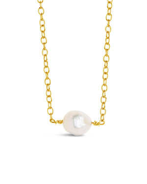 Medium Pearl Pendant Necklace