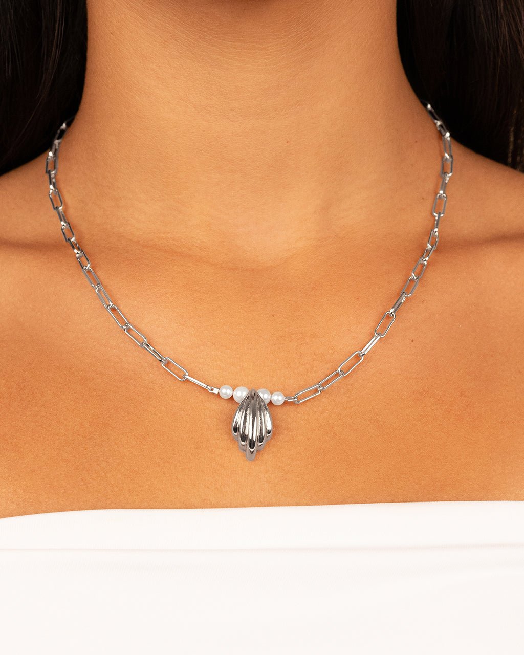 Chérie Pearl Shell Pendant Necklace - Sterling Forever