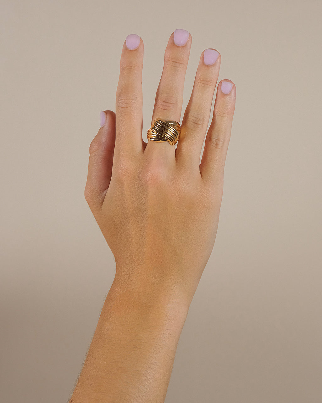 Girl Wearing Plié Textured Ring