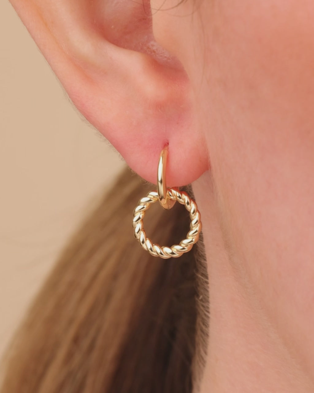Hassie Delicate Twist Hoops