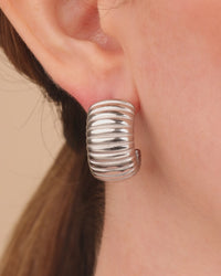 Philippa Ribbed Huggie Hoop Earrings