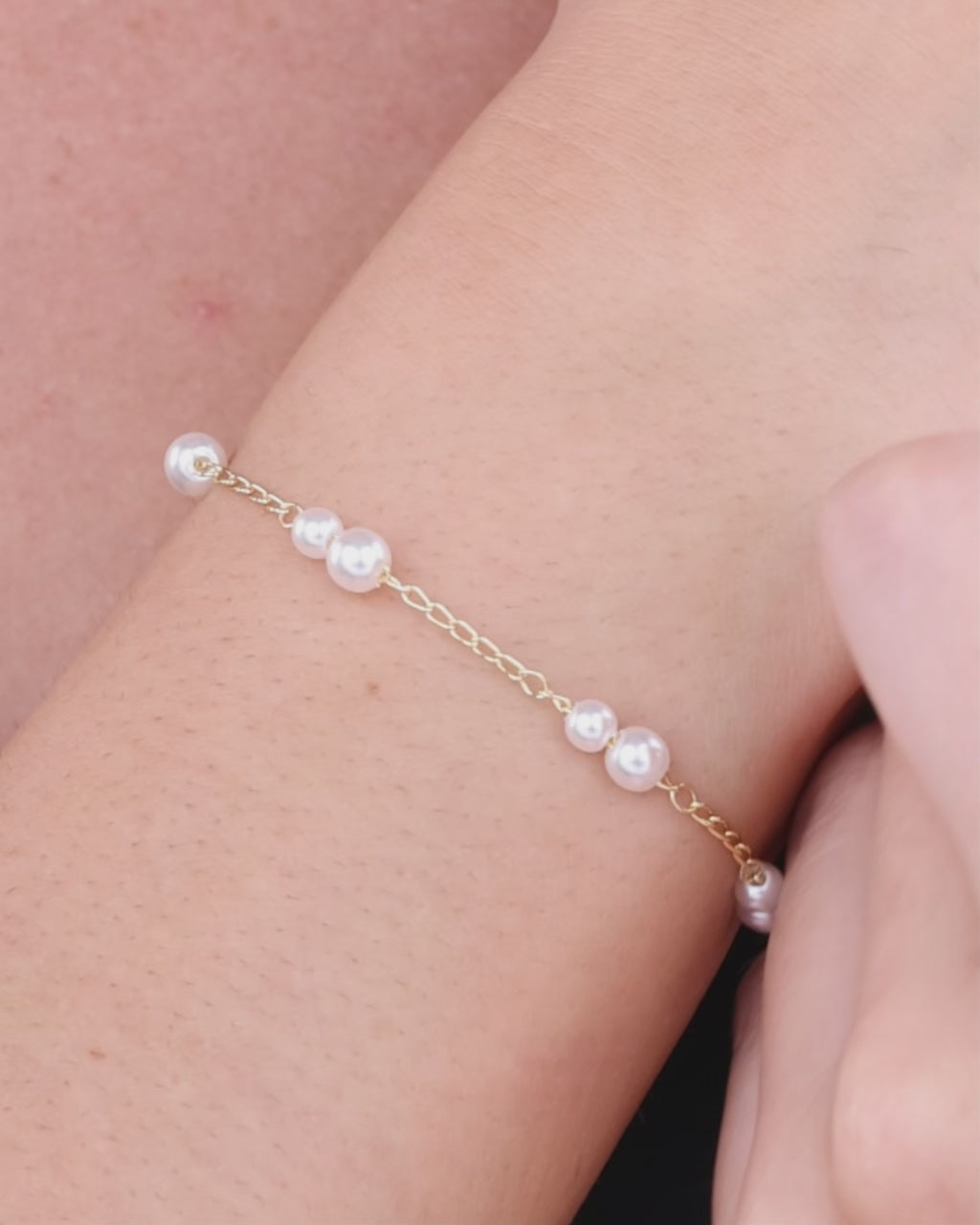 Tallulah Pearl Station Bracelet