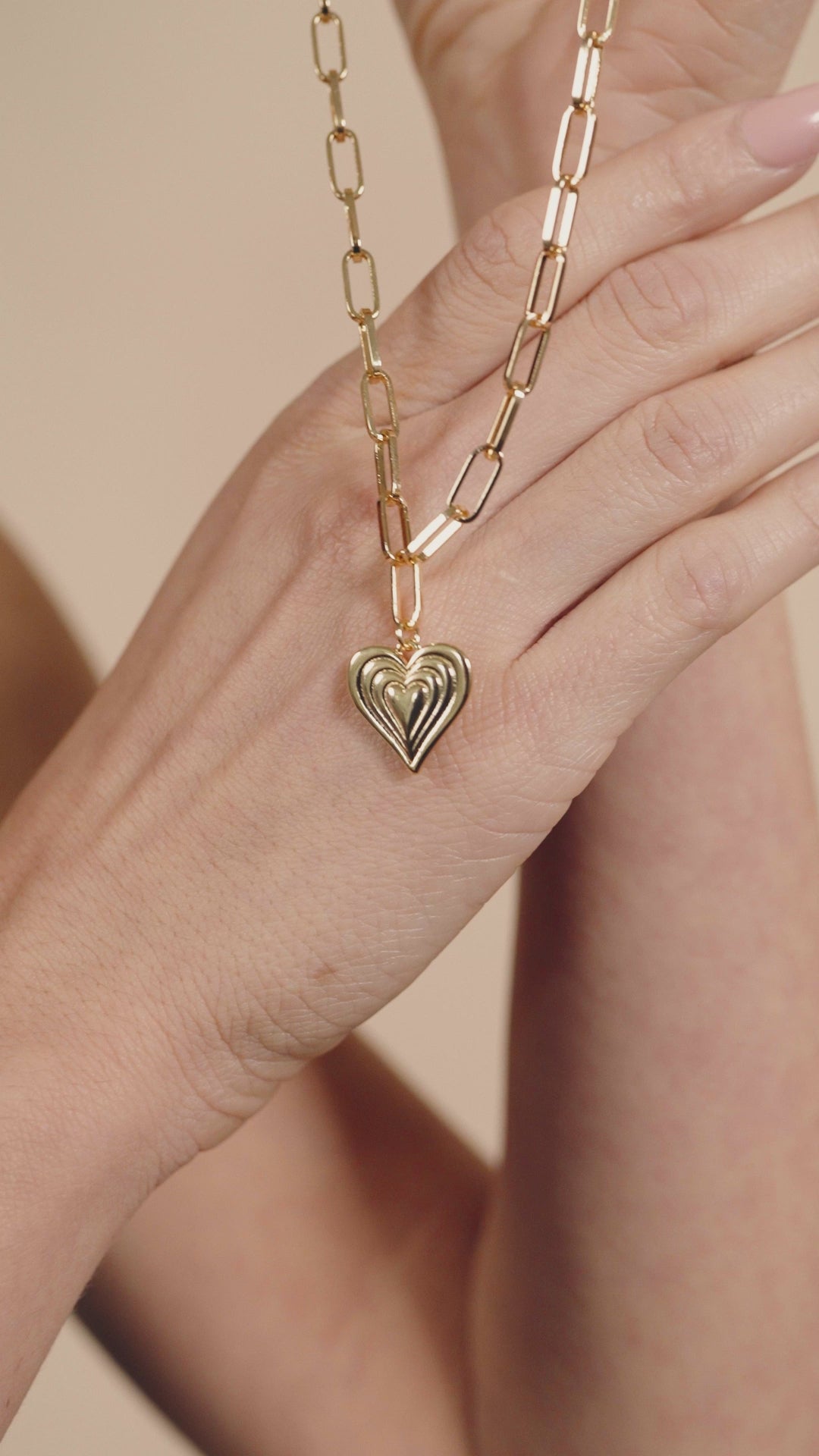 Paperclip Beating Heart Pendant Necklace