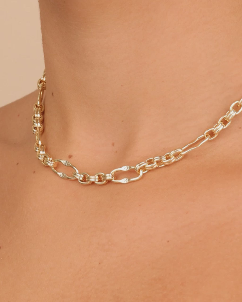 Tegan Textured Long Link Necklace