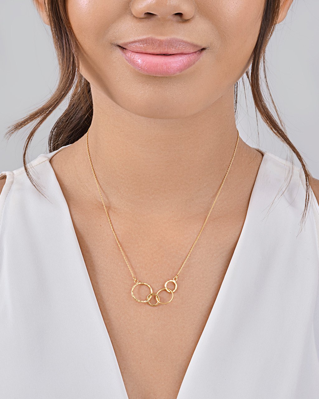 Two Tone Linked Circle Necklace – Ciunofor