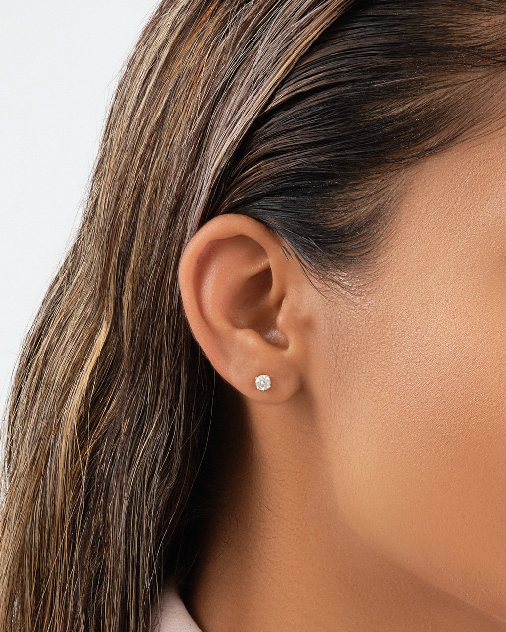 4mm Cubic Zirconia Low-Set Prong 14k Gold Flat Back Earring – FreshTrends